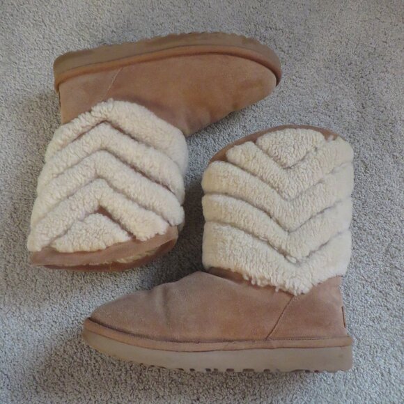 UGG Tania Womens Winter Boot Size 6 Brown/Camel Tan Sheepskin Fur #1012391 - Picture 1 of 8